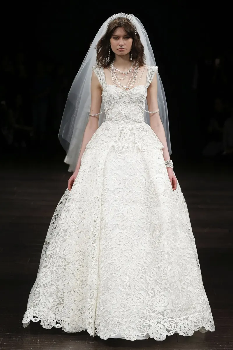 02-naeem-khan-spring-18-bridal