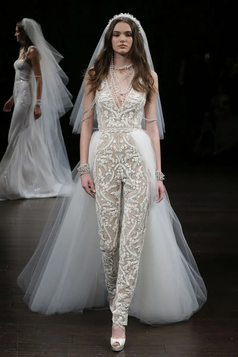 16-naeem-khan-spring-18-bridal
