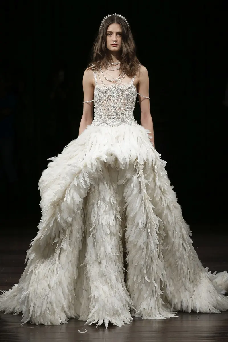 21-naeem-khan-spring-18-bridal