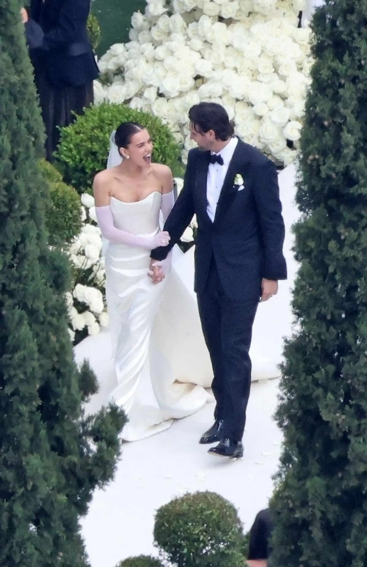 Hailee Steinfeld Josh Allen