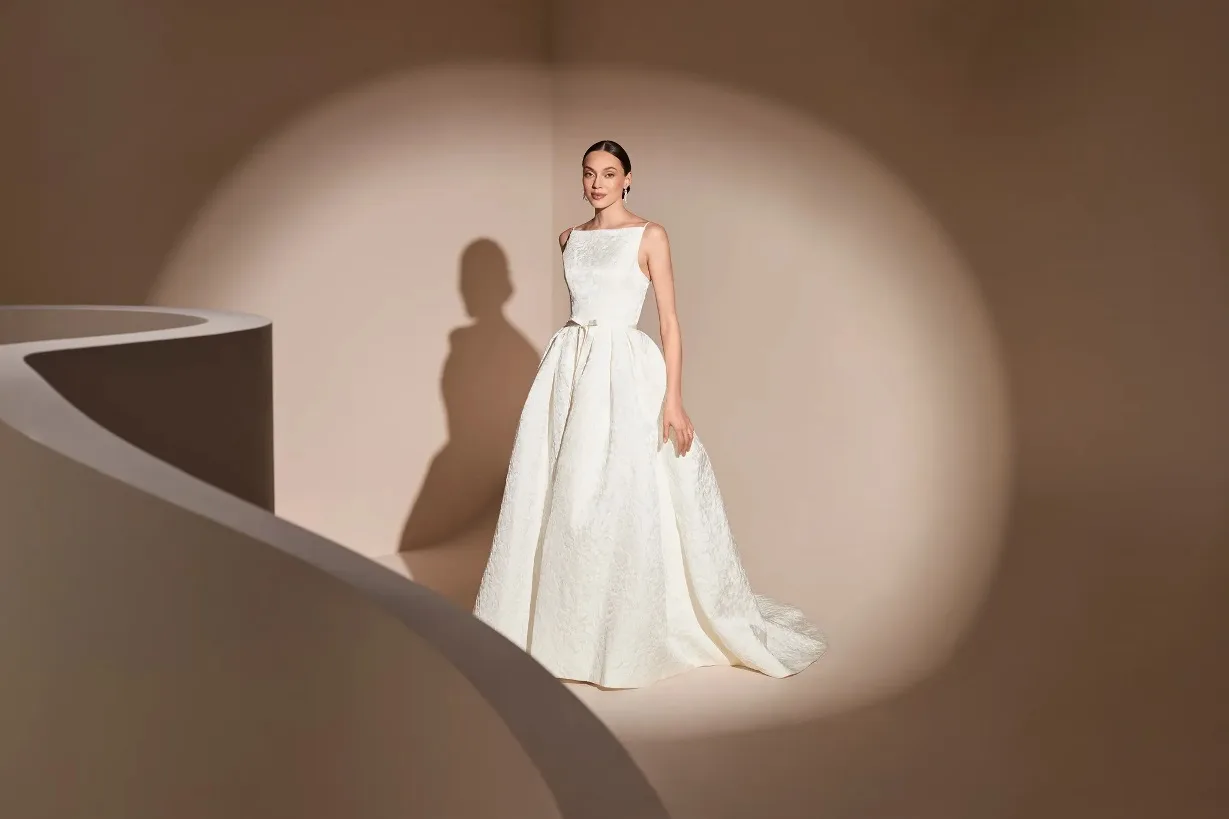 15_SAVANNAH_20MILLER_20BRIDAL__TAMSIN_20WITH_20SKIRT_SS27