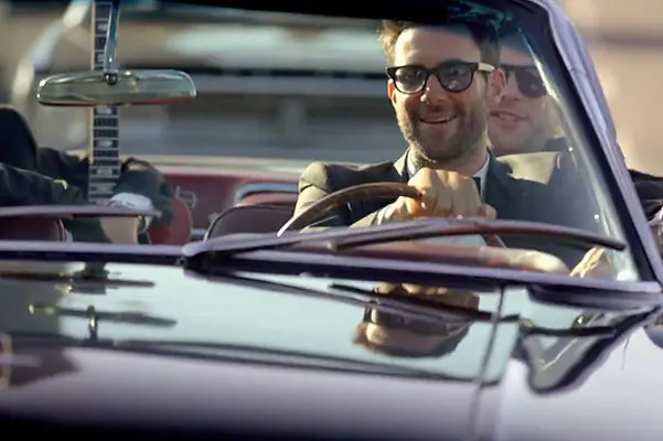 Maroon 5 - «Sugar»