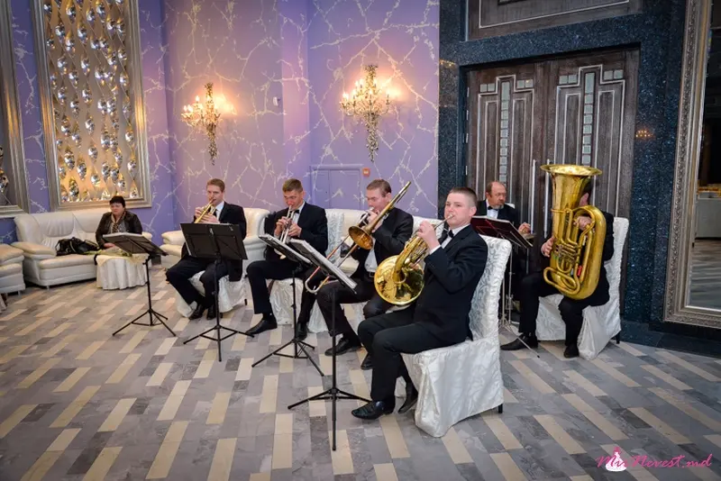 Orchestra Take FivE