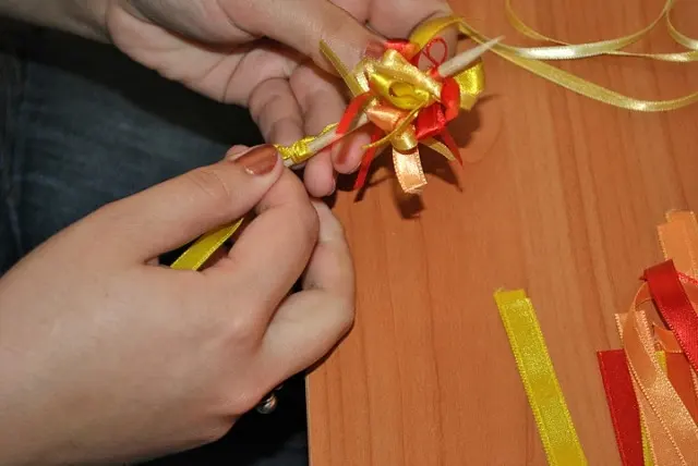 Decoraţiuni handmade pentru Revelion